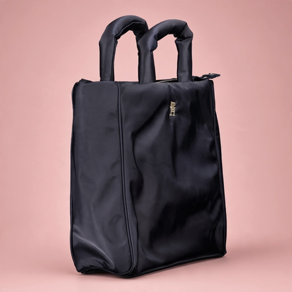 Bolso Tommy Hilfiger — La correa le pone color al azul