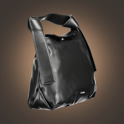 Bolso de mano negro Calvin Klein liquidationlive con asa superior, bandolera ajustable y logotipo metálico discreto.