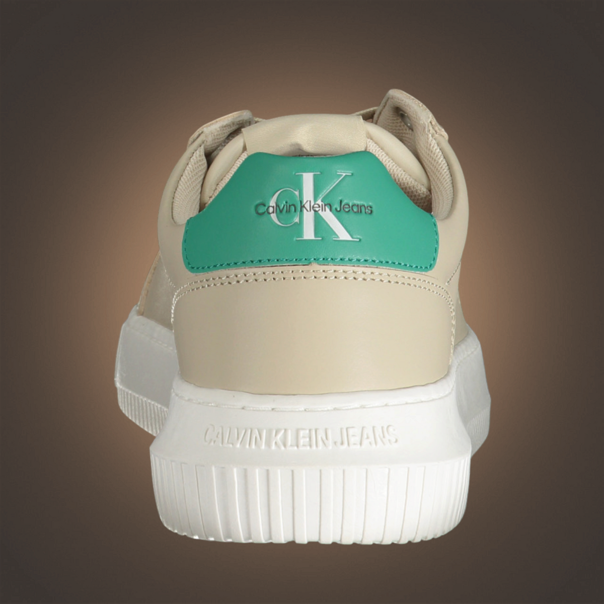 Zapatillas de hombre liquidationlive Calvin Klein beige con talón verde y logotipo estampado en la suela blanca