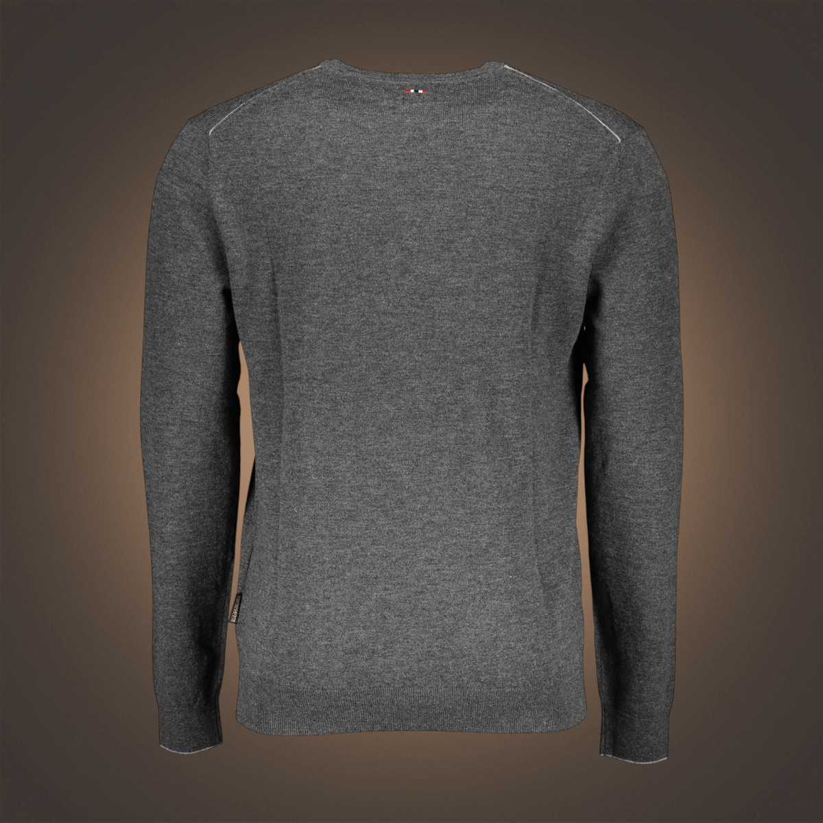 Jersey Napapijri de punto gris con cuello redondo y detalle de bordado en la parte trasera, marca liquidationlive