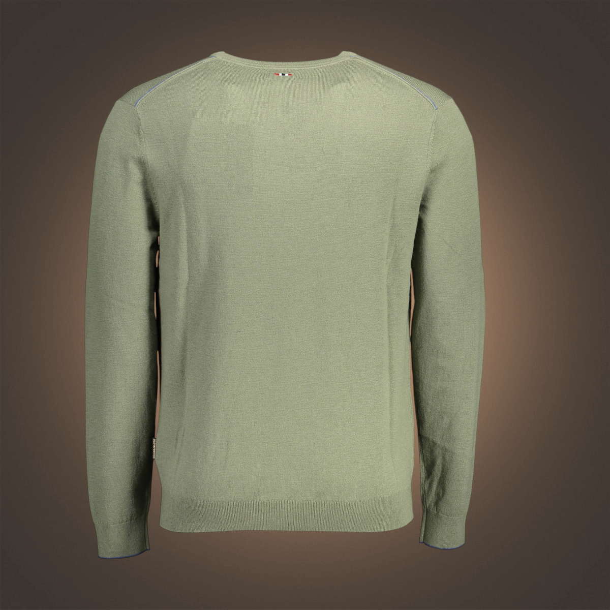 Vista trasera de jersey verde Napapijri de liquidationlive con cuello redondo y detalle de etiqueta en la nuca
