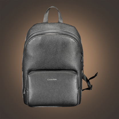 Mochila negra Calvin Klein de liquidationlive con bolsillo frontal, cierre de cremallera y compartimento para portátil