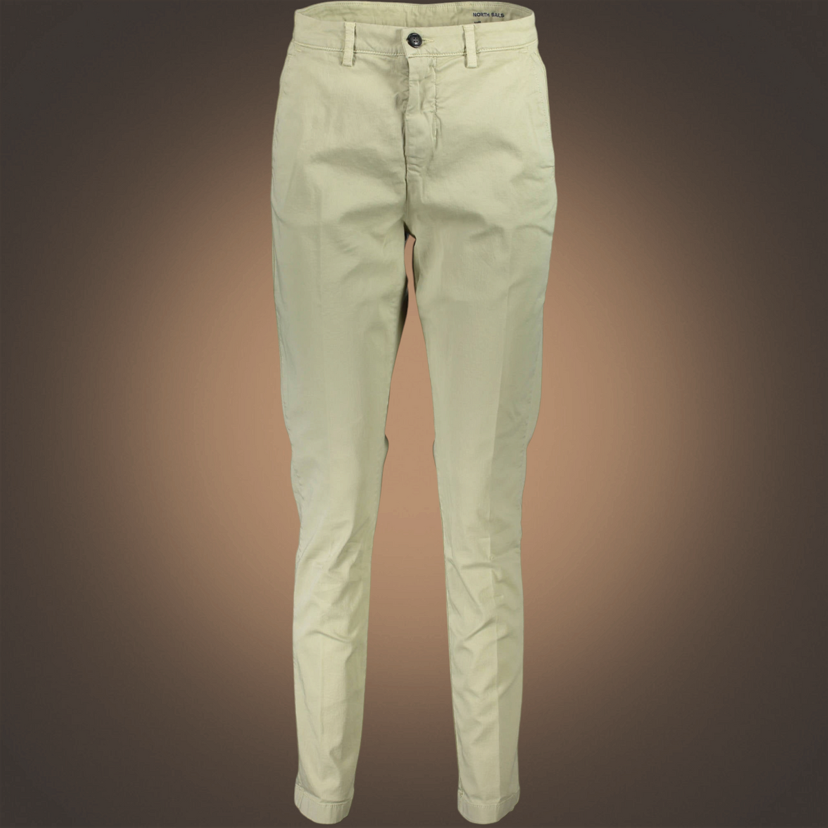 Pantalón chino liquidationlive North Sails de algodón orgánico en color arena con corte entallado y cierre de botón