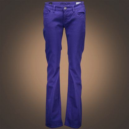 Pantalón Datch de cinco bolsillos en color violeta intenso con corte ligeramente acampanado y tejido de algodón