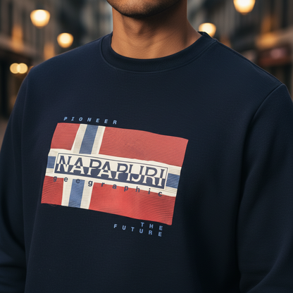 Sudadera azul marino de cuello redondo liquidationlive con estampado de la bandera y logo de Napapijri en el pecho
