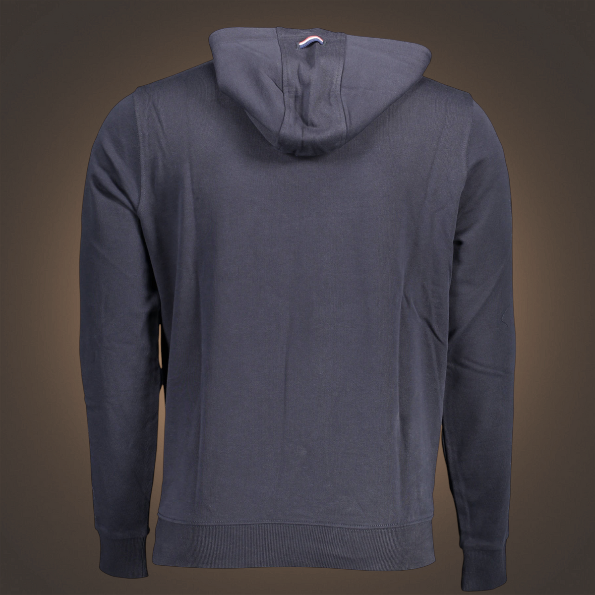 Vista trasera de sudadera con capucha azul marino de liquidationlive con detalle tricolor en la parte superior