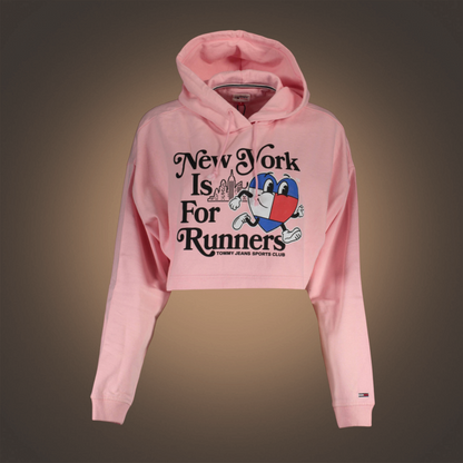 Sudadera cropped rosa liquidationlive Tommy Hilfiger con capucha y gráfico New York Is For Runners en el frente