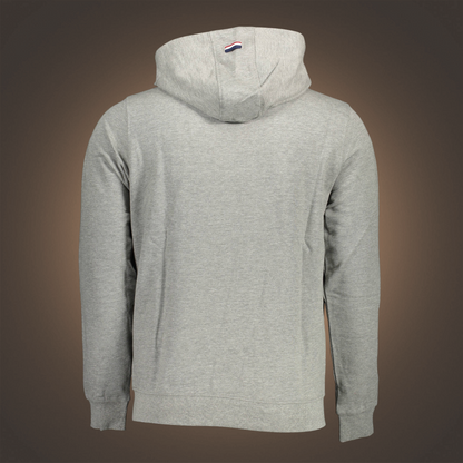 Vista trasera de sudadera gris con capucha de liquidationlive U.S. Polo Assn. con detalle de etiqueta en la capucha