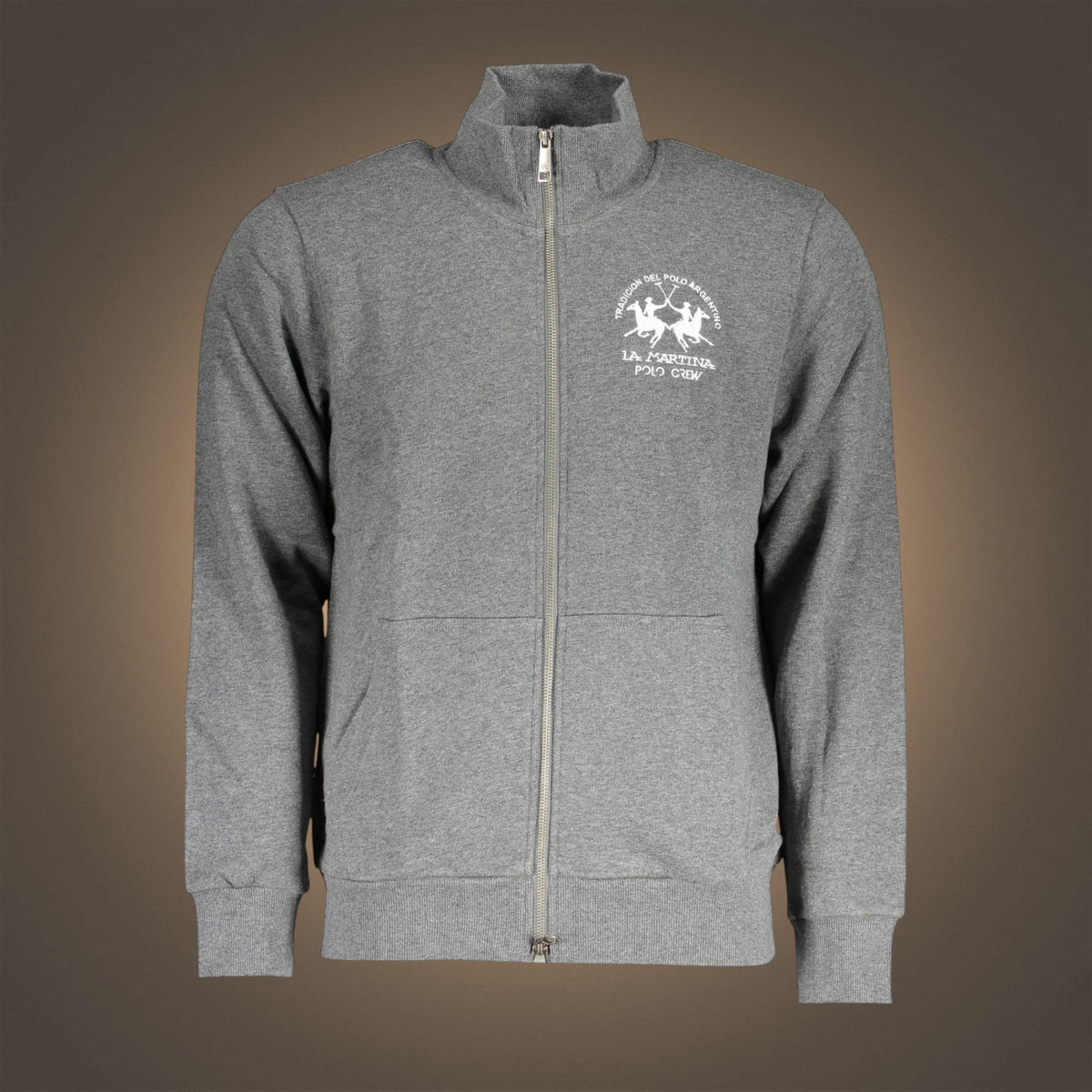 Sudadera gris con cremallera completa y bordado de La Martina, estilo casual con cuello alto y bolsillos frontales.
