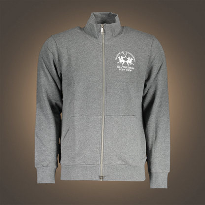 Sudadera gris con cremallera completa y bordado de La Martina, estilo casual con cuello alto y bolsillos frontales.