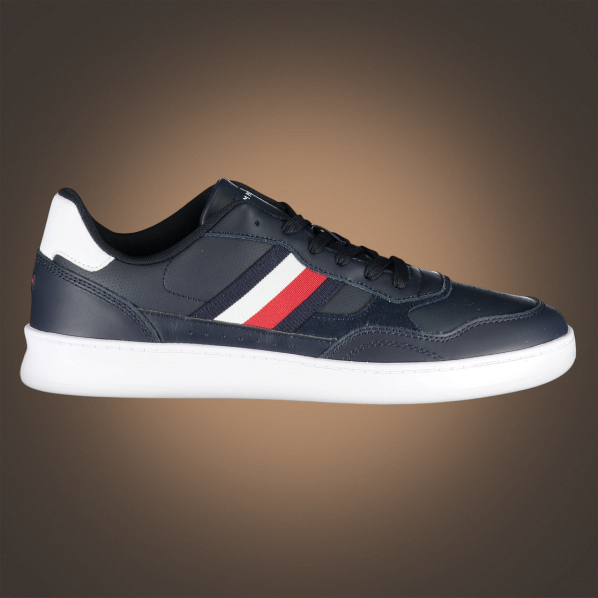 Zapatillas casuales liquidationlive Tommy Hilfiger en azul marino con detalles a rayas rojas y blancas y suela blanca