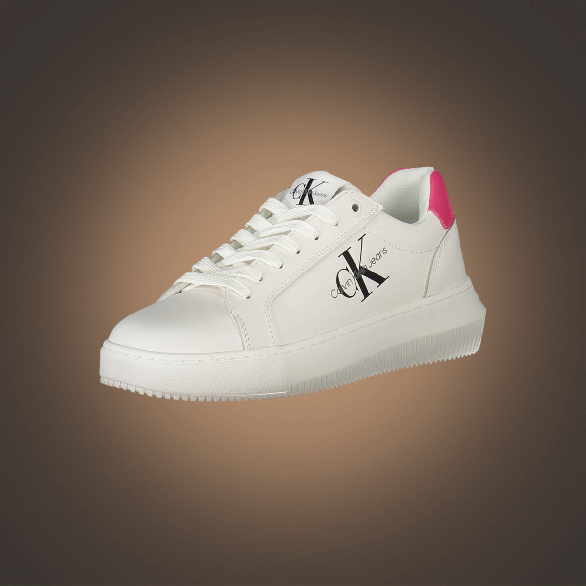 Zapatillas blancas de mujer liquidationlive con logotipo Calvin Klein y detalle rosa en el talón