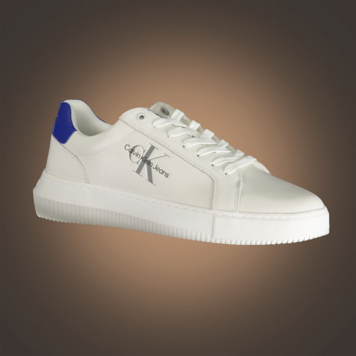 Zapatillas de hombre liquidationlive Calvin Klein blancas con cordones, logotipo lateral y detalle azul en el talón